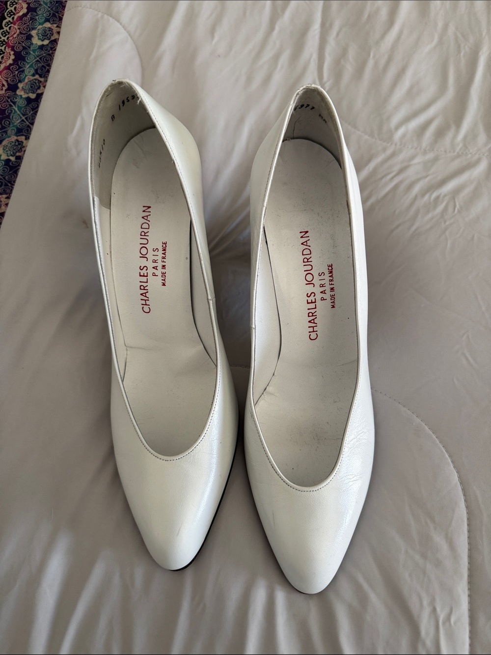 Charles Jourdan White Leather Pointed Pumps